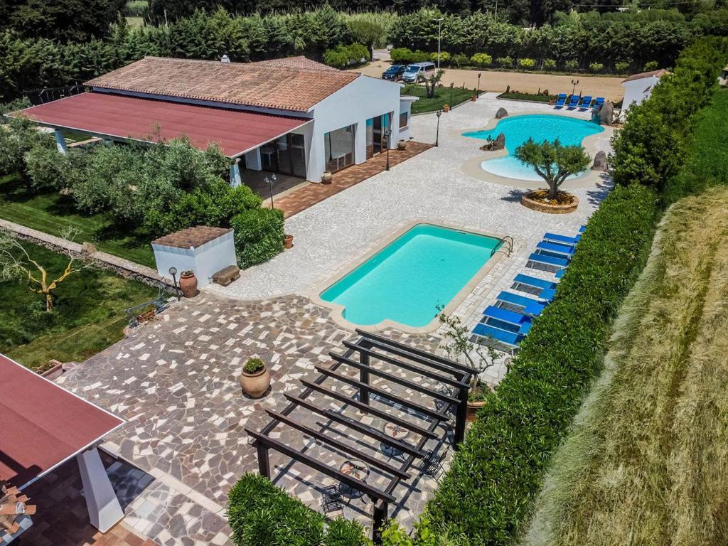 אורוסיי Sisula Country Hotel & Spa מראה חיצוני תמונה